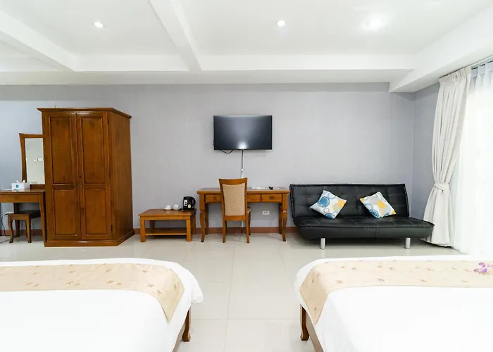 Baan Suan Khun Ta&Golf Resort